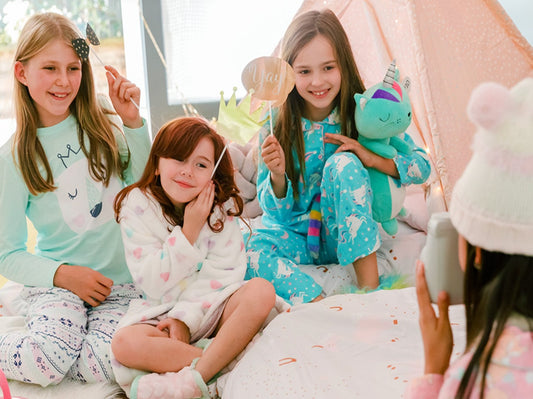 Top 5 tips on how to plan your child's first kids sleepover - Little Kids Business
