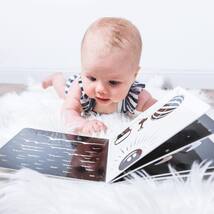 Black and White Baby Board Books stimulate Newborn's vision - Little Kids Business